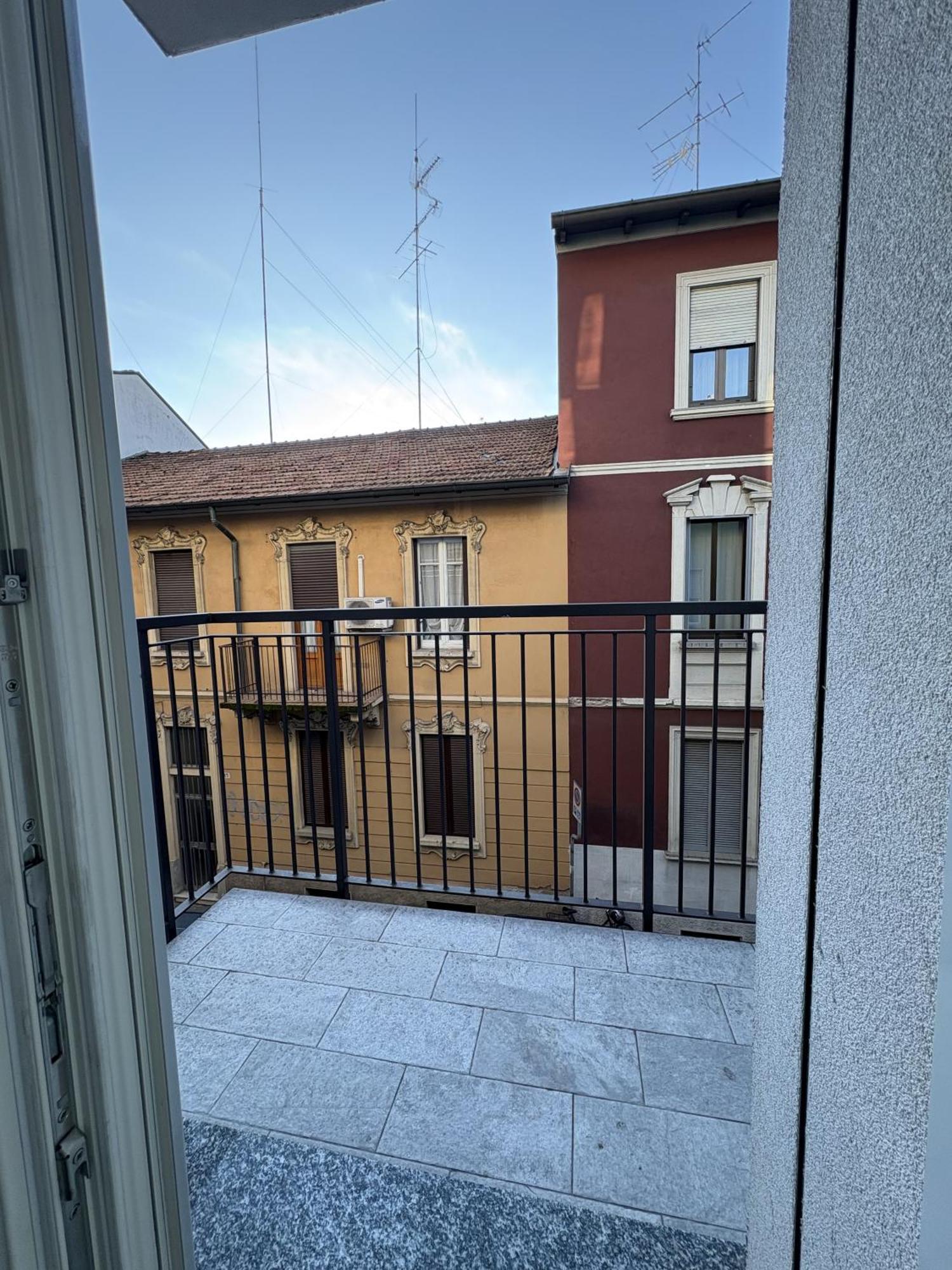 Essential Apartment Sesto San Giovanni Exterior photo
